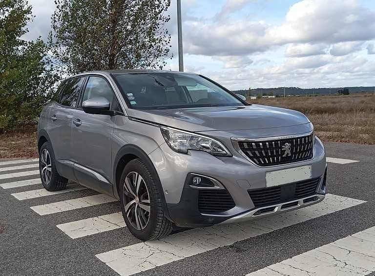 Usado Peugeot 3008 130 HP (95 kW) 2018 Cinzento SUV
