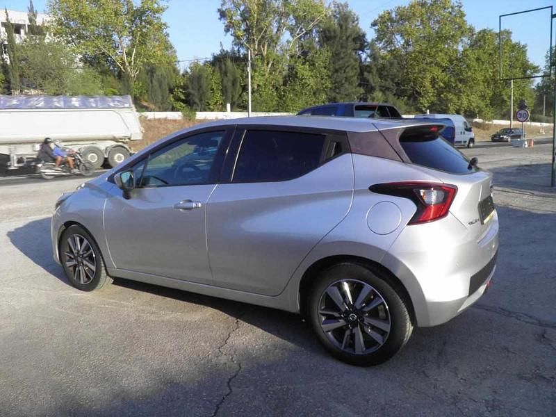 Usado Nissan Micra 90 HP (66 kW) 2018 Cinzento Citadino