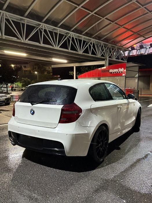 Usado BMW 118 Performance 143 HP (105 kW) 2008 Citadino