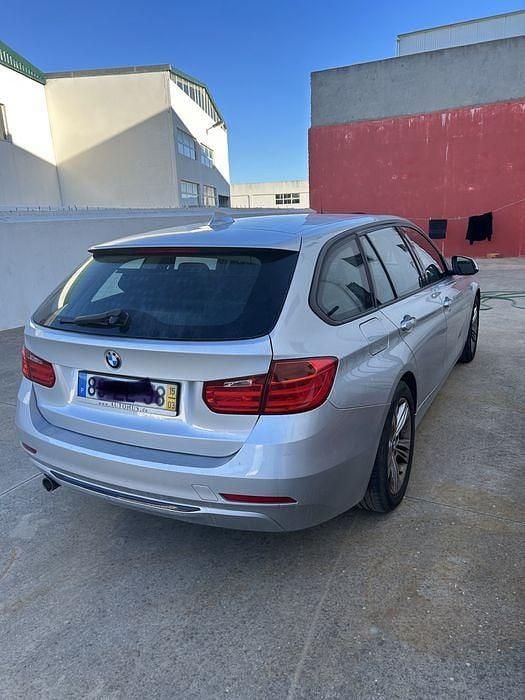 Usado 2015 BMW 318 Sport Line Carrinha | € 10.900 (Bom preço) - Imagem 1/4