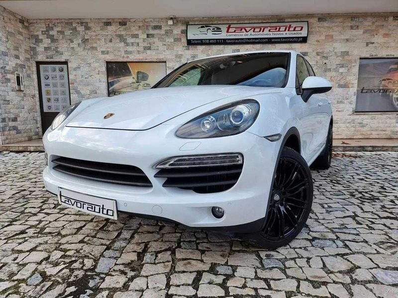 Usado Porsche Cayenne Platinum Edition 245 HP (180 kW) 2014 Branco SUV