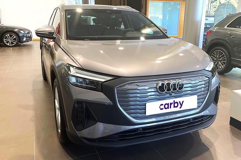 Cinzento aluminio Usado 2023 Audi Q4 e-tron SUV | € 39.990 (Bom preço) - Imagem 1/4