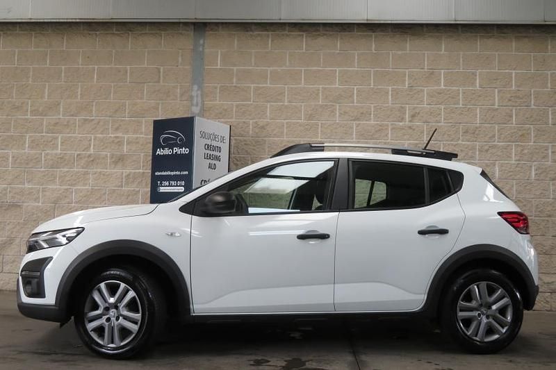 Usado Dacia Sandero Stepway 91 HP (66 kW) 2022 Branco SUV