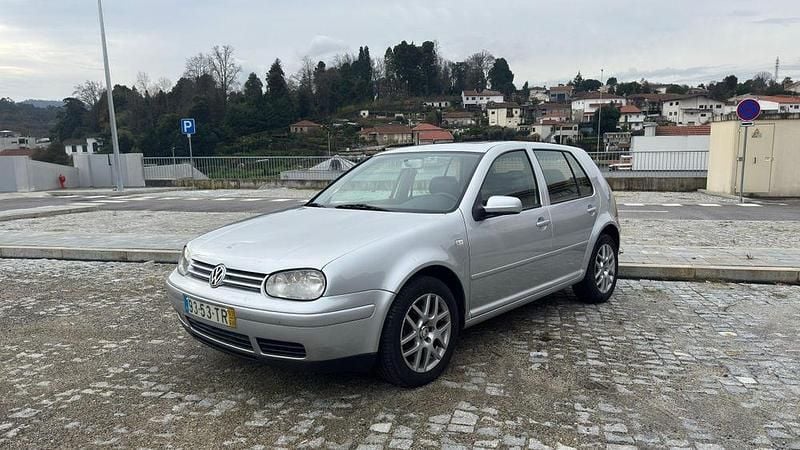 Usado 2002 VW Golf IV Highline Sedan | € 5.300 (Bom preço) - Imagem 1/4