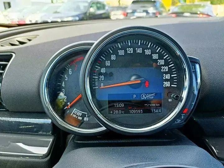 Usado Mini Cooper Clubman Sport 136 HP (100 kW) 2018 Cinzento Carrinha