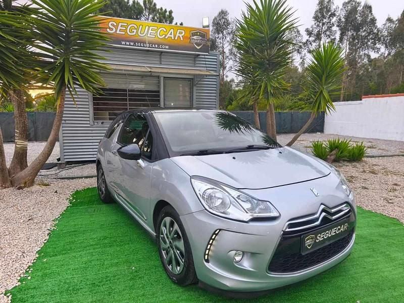 Cinzento Usado 2015 DS Automobiles DS3 | € 7.950 (Super Preço) - Imagem 1/4