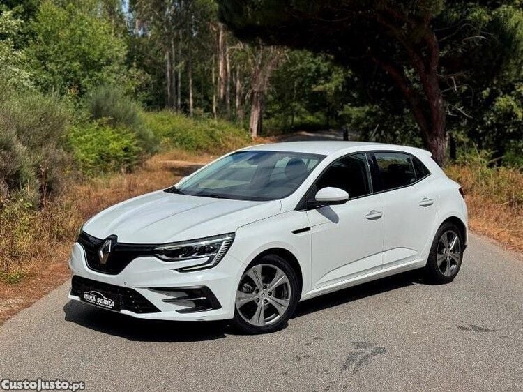 Usado Renault Mégane IV Intens 115 HP (84 kW) 2021 Branco Citadino