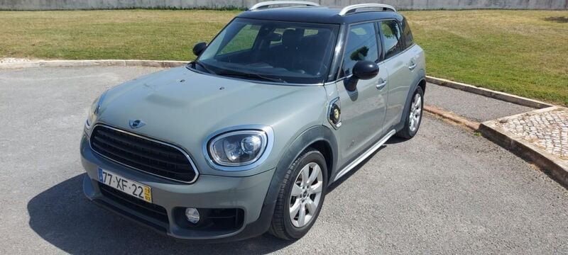 Cinzento Usado 2019 Mini Countryman SUV | € 18.900 (Preço justo) - Imagem 1/4