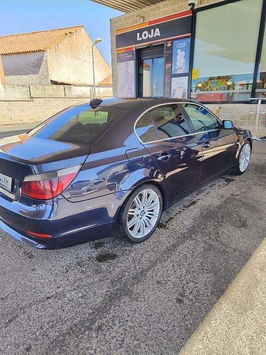 Usado 2004 BMW 525 Sedan | € 7.000 - Imagem 1/4