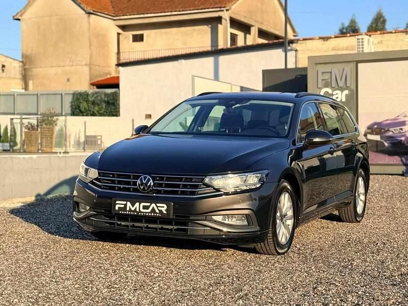 Usado VW Passat 150 HP (110 kW) 2021 Cinzento Carrinha