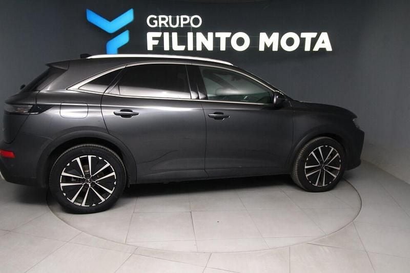 Usado DS Automobiles DS7 Crossback Rivoli 300 HP (220 kW) 2024 Cinza SUV