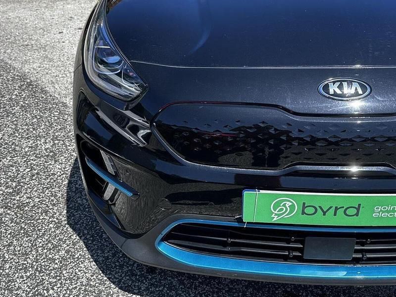 Usado Kia e-Niro 149 kW (203 HP) 2021 Azul SUV