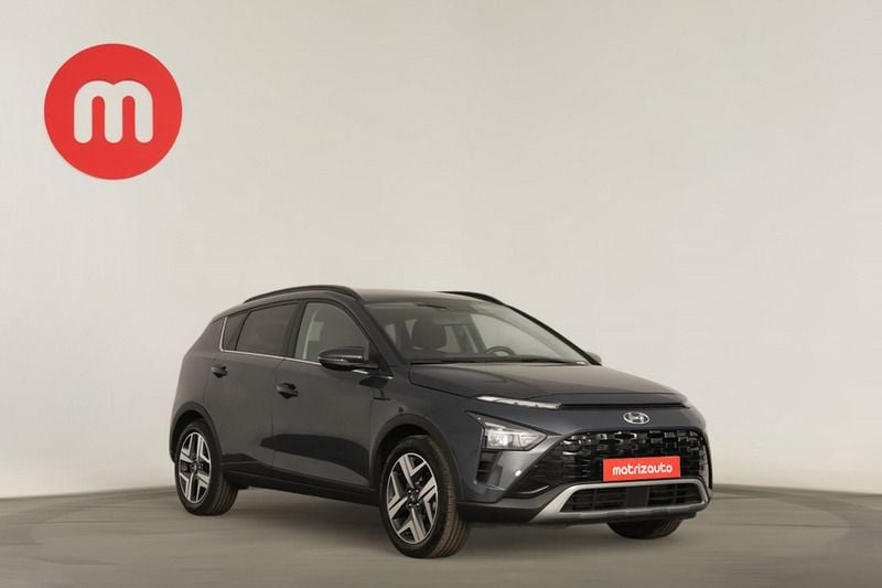 Cinzento Usado 2023 Hyundai Bayon Premium SUV | € 18.499 (Preço justo) - Imagem 1/4