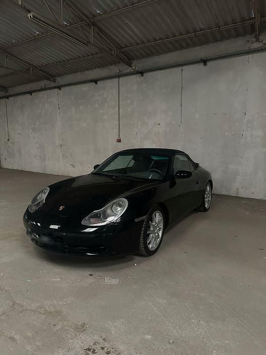 Usado 2001 Porsche 911 Carrera 4 Cabrios | € 55.000 - Imagem 1/4