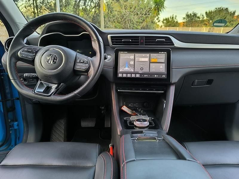 Usado MG ZS Luxury 114 kW (156 HP) 2022 Branco SUV