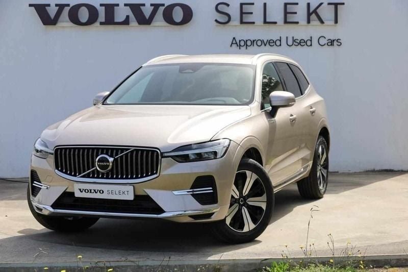 Cinza Usado 2023 Volvo XC60 Core SUV | € 57.300 (Caro) - Imagem 1/4