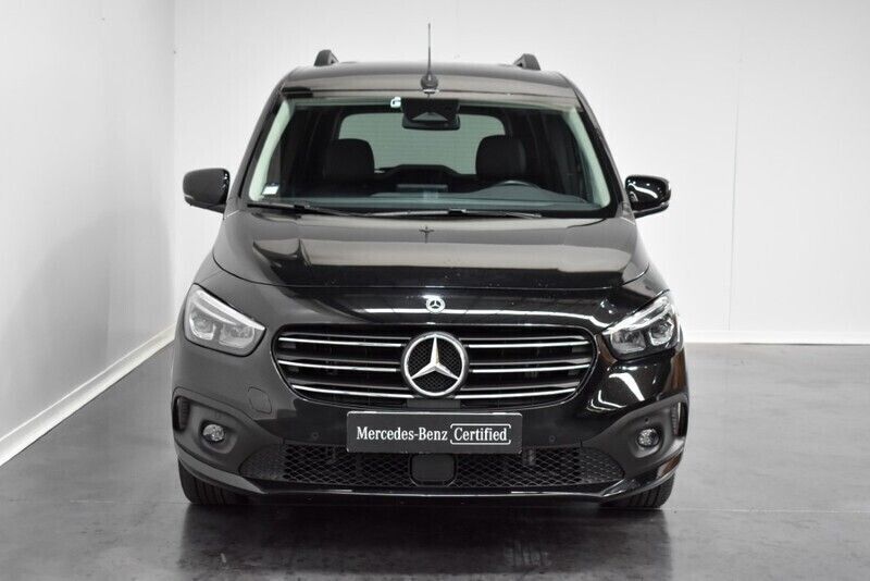 Usado Mercedes T180 116 HP (85 kW) 2022 Preto Monovolume