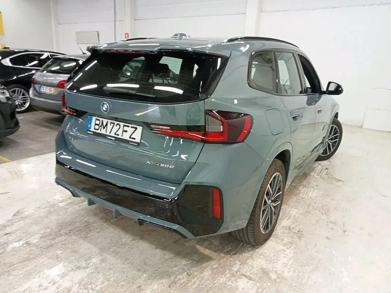Verde Usado 2024 BMW X1 SUV | € 54.000 - Imagem 1/2