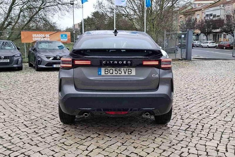 Usado Citroën C4 136 HP (100 kW) 2025 Cinzento Citadino
