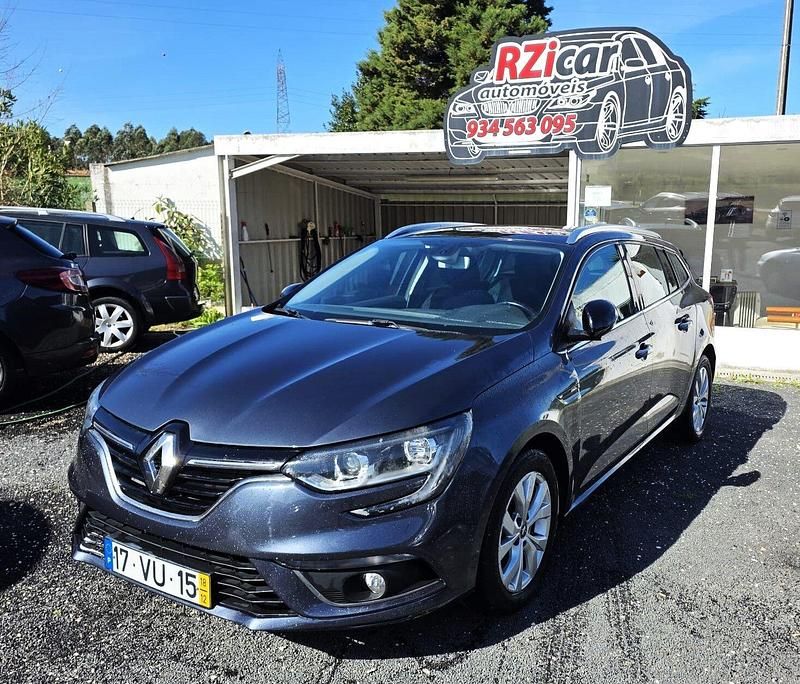 Usado Renault Mégane GrandTour LIMITED 115 HP (84 kW) 2018 Cinza Carrinha