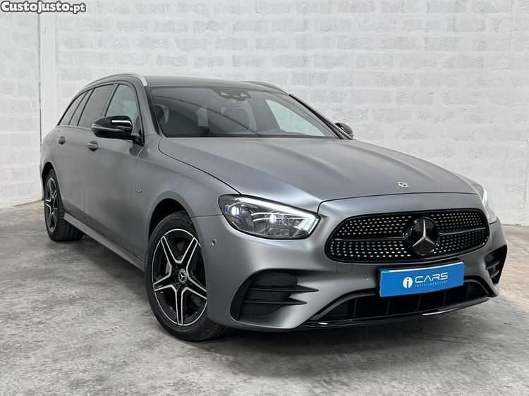 Cinza Usado 2020 Mercedes E300 AMG line Sedan | € 35.900 (Bom preço) - Imagem 1/1