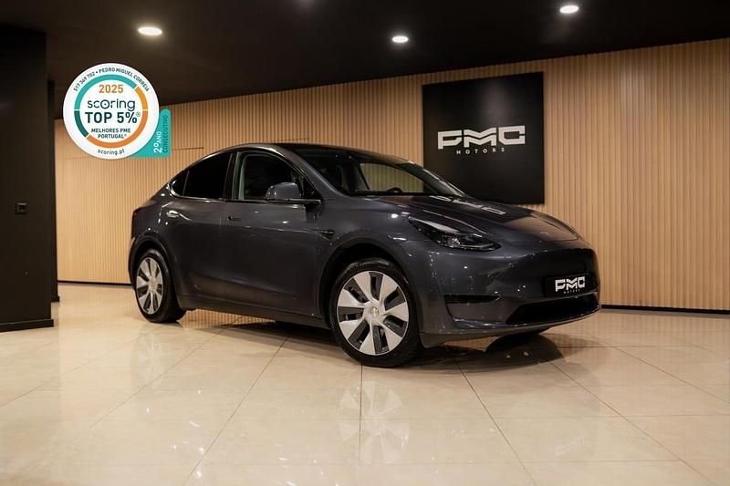Usado Tesla Model Y 239 kW (325 HP) 2023 Cinzento SUV