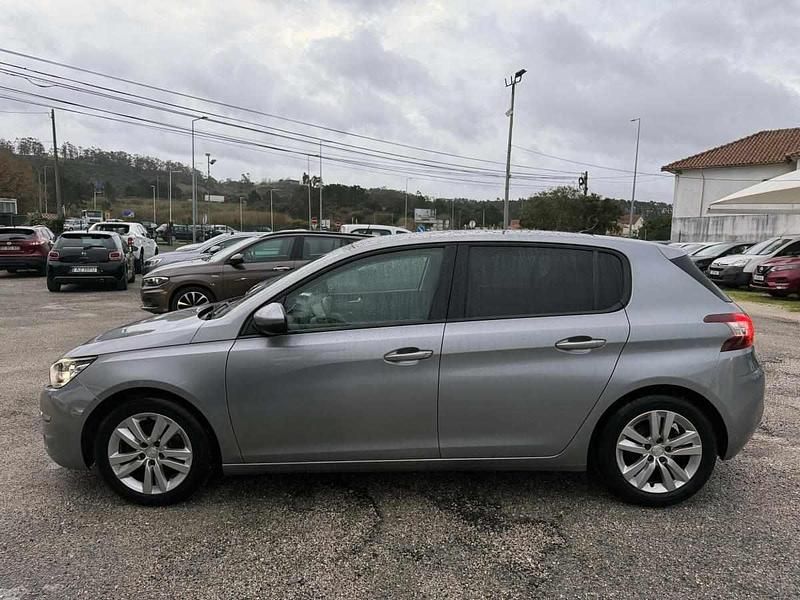 Usado Peugeot 308 Allure 120 HP (88 kW) 2017 Cinza