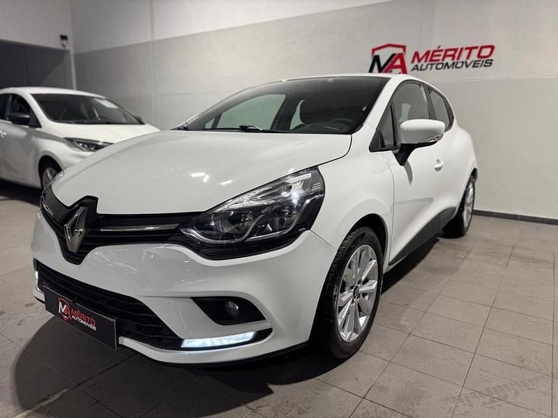 Usado Renault Clio IV 75 HP (55 kW) 2016 Branco