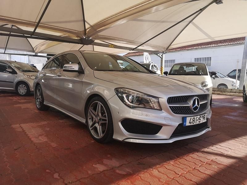 Usado Mercedes CLA220 AMG line 177 HP (130 kW) 2015 Cinza Sedan