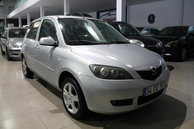 Usado Mazda 2 75 HP (55 kW) 2007 Cinzento Citadino