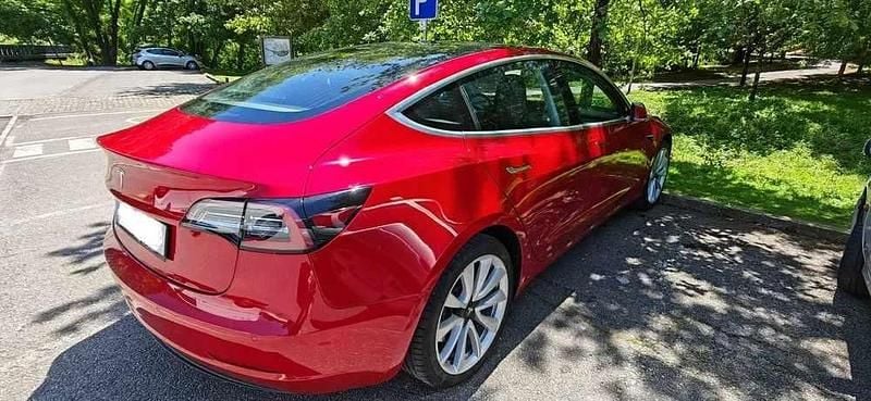 Usado Tesla Model 3 Long Range AWD 340 kW (463 HP) 2019 Vermelho Sedan