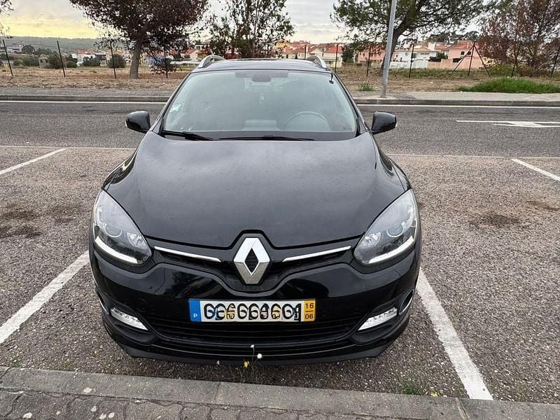 Preto Usado 2016 Renault Mégane III Sedan | € 9.300 (Super Preço) - Imagem 1/4