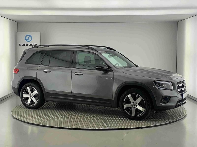 Cinzento Usado 2022 Mercedes GLB200 Progressive SUV | € 41.490 (Preço justo) - Imagem 1/4
