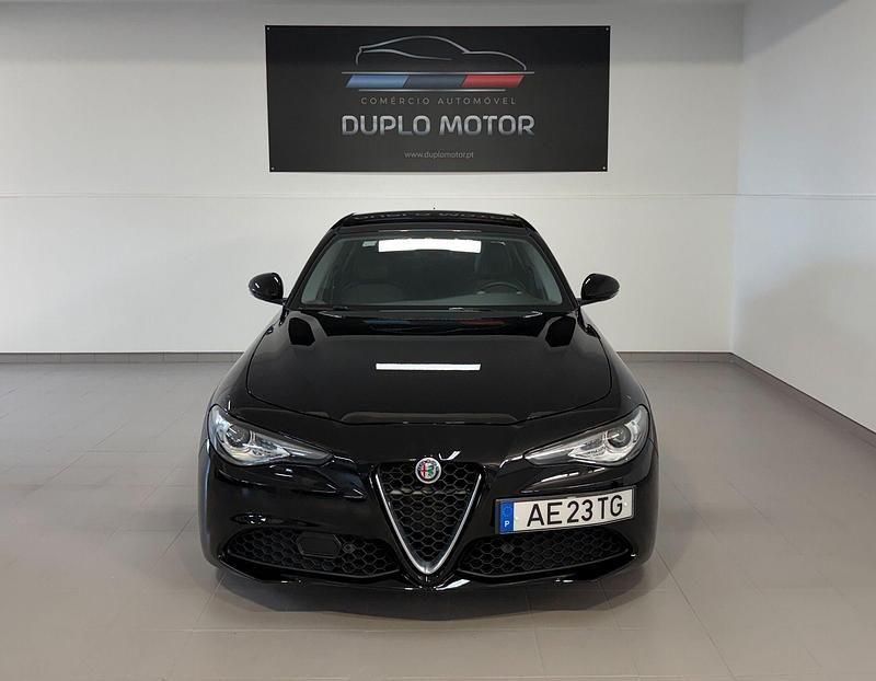 Usado Alfa Romeo Giulia Super 190 HP (139 kW) 2020 Preto Sedan
