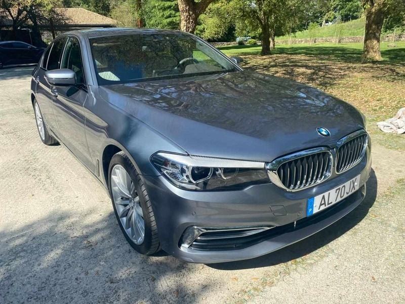 Azul Usado 2021 BMW 530 Sedan | € 42.000 (Caro) - Imagem 1/4