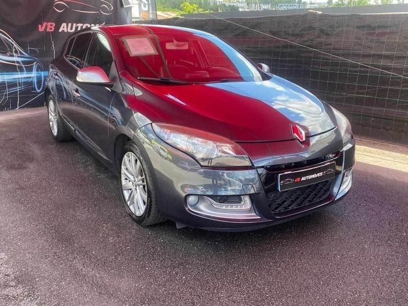 Cinza Usado 2012 Renault Mégane III Dynamique | € 11.390 (Preço elevado) - Imagem 1/4