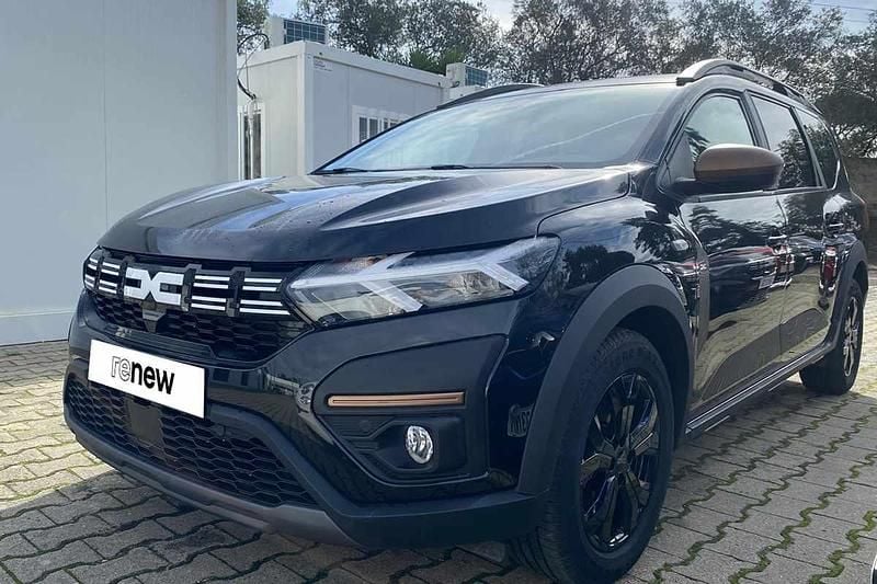 Preto Usado 2024 Dacia Jogger Extreme Monovolume | € 21.990 (Preço justo) - Imagem 1/4