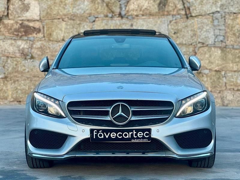 Usado Mercedes C180 AMG line 116 HP (85 kW) 2018 Cinza Carrinha