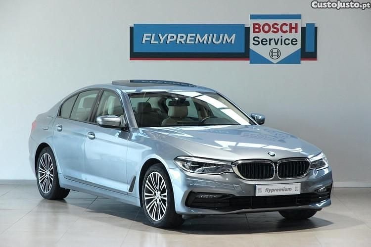 Cinza Usado 2018 BMW 530e iPerformance Sedan | € 28.750 (Bom preço) - Imagem 1/1