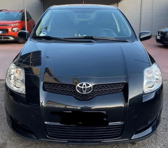 Preto Usado 2010 Toyota Auris | € 7.900 (Bom preço) - Imagem 1/4