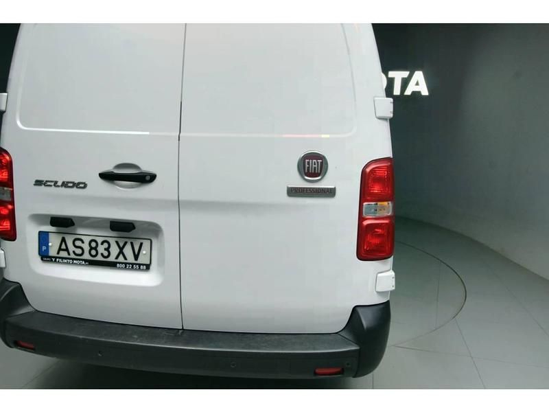 Usado Fiat Scudo 102 HP (75 kW) 2022 Branco Van