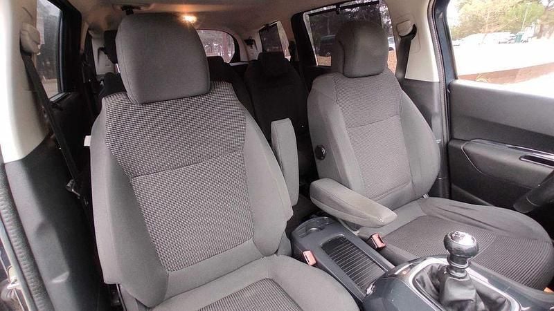 Usado Peugeot 5008 120 HP (88 kW) 2015 Monovolume