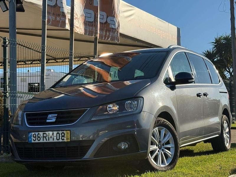 Usado Seat Alhambra Style 140 HP (102 kW) 2016 Cinza Monovolume