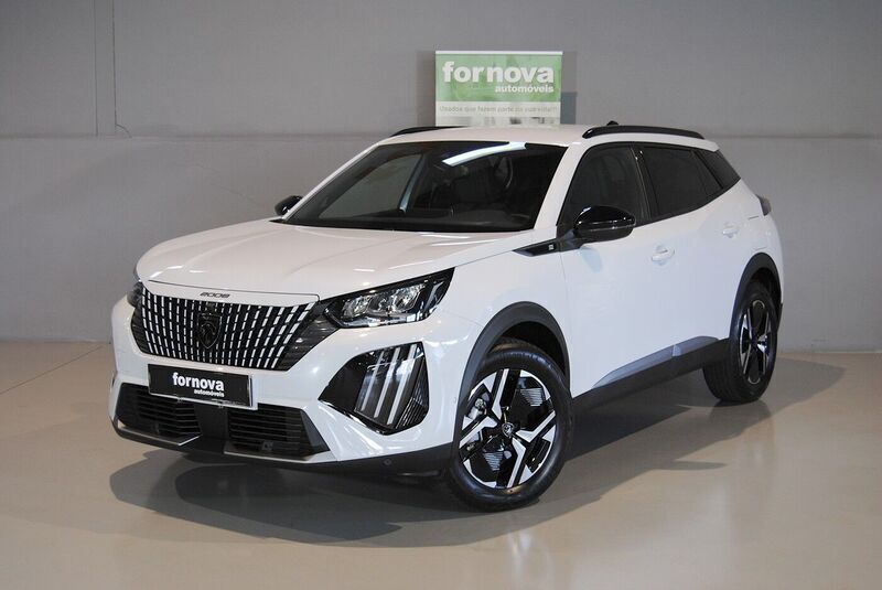 Branco Usado 2024 Peugeot e-2008 Allure SUV | € 28.990 (Caro) - Imagem 1/4