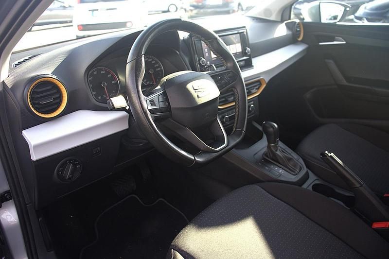 Usado Seat Ibiza 110 HP (80 kW) 2022 Cinzento Citadino