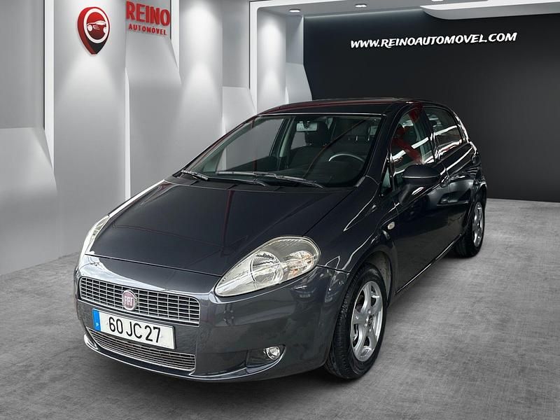 Azul Usado 2010 Fiat Grande Punto Pop Citadino | € 5.900 (Caro) - Imagem 1/4