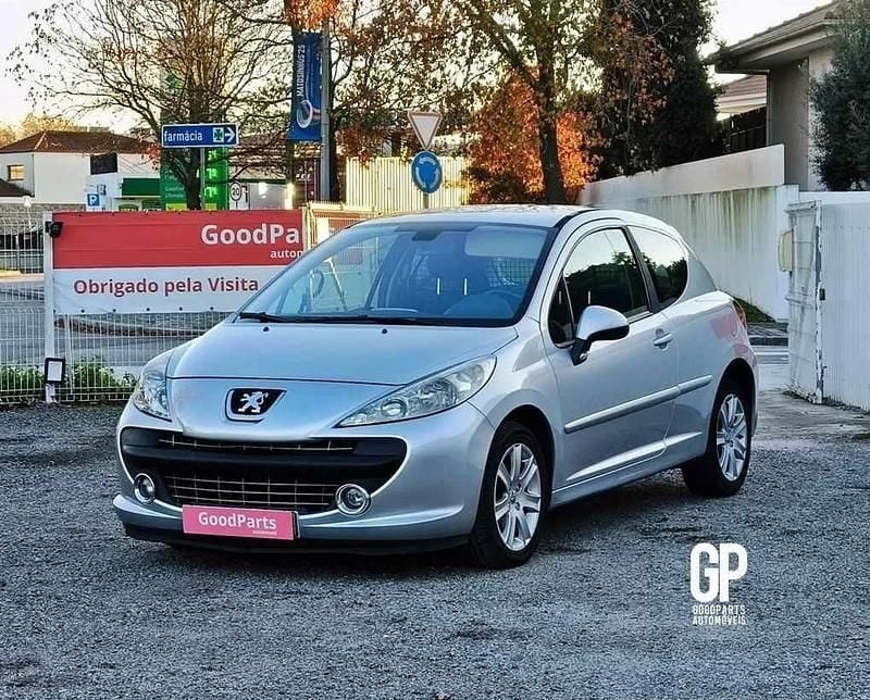 Cinza prata Usado 2008 Peugeot 207 Sport Van | € 4.990 (Preço justo) - Imagem 1/4