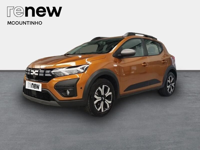 Laranja Usado 2023 Dacia Sandero Expression Citadino | € 16.250 (Preço justo) - Imagem 1/4