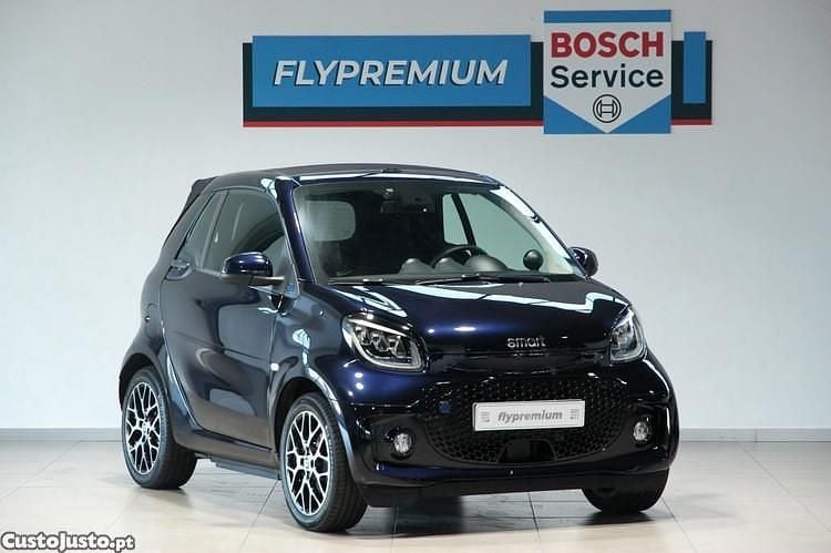 Azul Usado 2022 Smart ForTwo Electric Drive Prime Cabrios | € 20.990 - Imagem 1/1