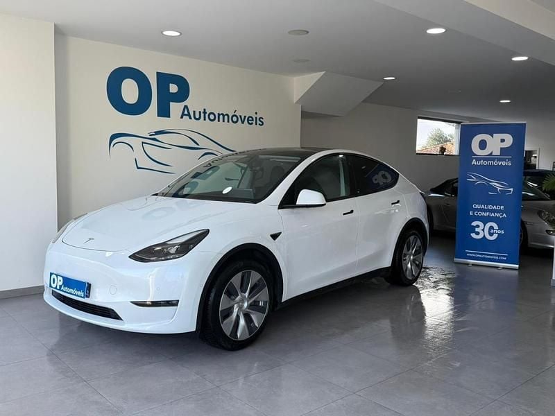 Cinzento Usado 2022 Tesla Model Y SUV | € 34.450 (Bom preço) - Imagem 1/4